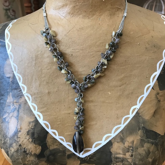 Jewelry - Beautiful cluster long beaded necklace